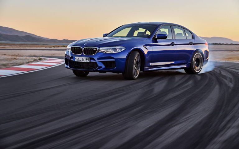 Novo BMW M5 começa a ser oferecido em pré venda no Brasil Motor Show