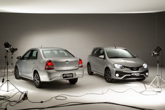toyota-etios-platinum-2017-17