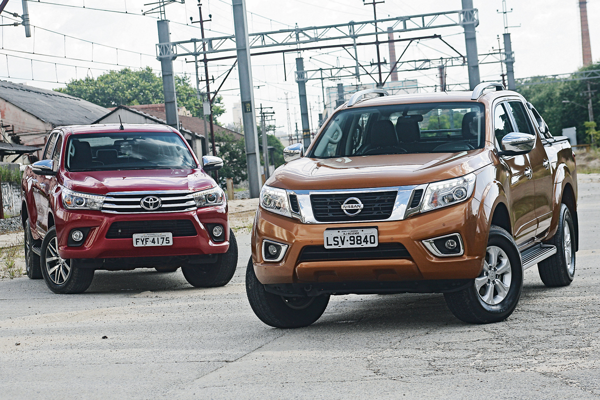 Comparativo Toyota Hilux vs. Nissan Frontier Motor Show