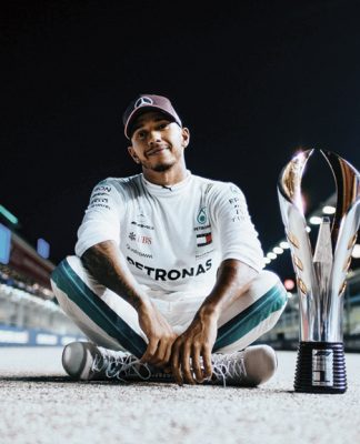 O hexacampeão Hamilton se diz chocado com a continuidade do GP da Austrália