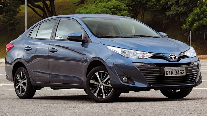 5_ms426_comp_yaris-city-virtus2