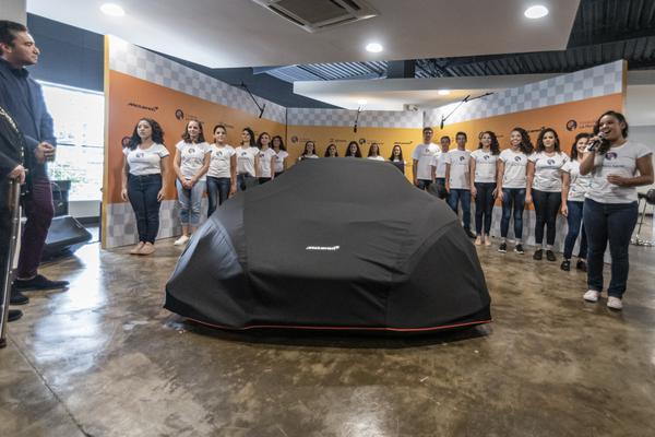 Única unidade do McLaren Senna GTR na América Latina foi apresentado em SP
