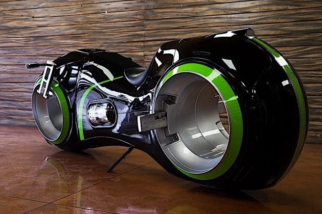 Neutron, a moto inspirada no filme Tron