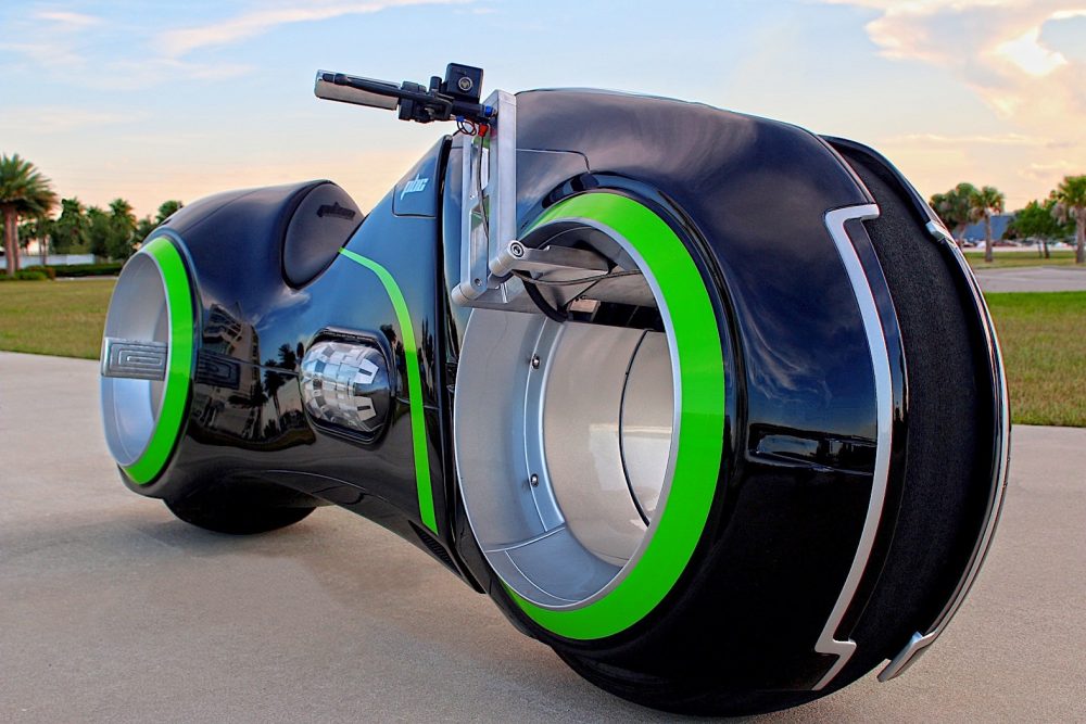 Neutron, a moto inspirada no filme Tron