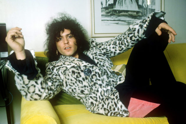 Marc Bolan foi um dos patronos do Glam Rock à frente do T.Rex; morreu em 1977 num acidente causado por erro na calibragem dos pneus de seu Mini