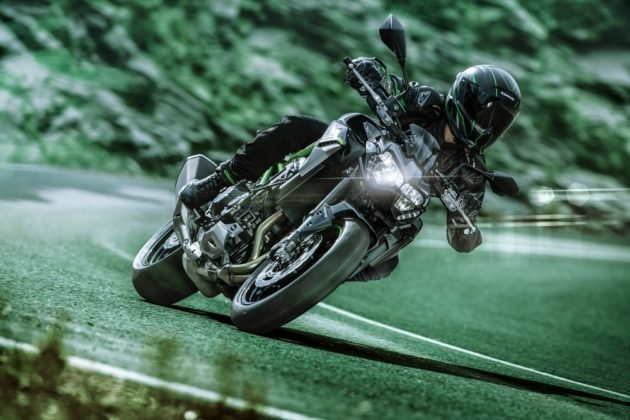 A nova Kawasaki Z900 2021 que chega ao Brasil com preço promocional