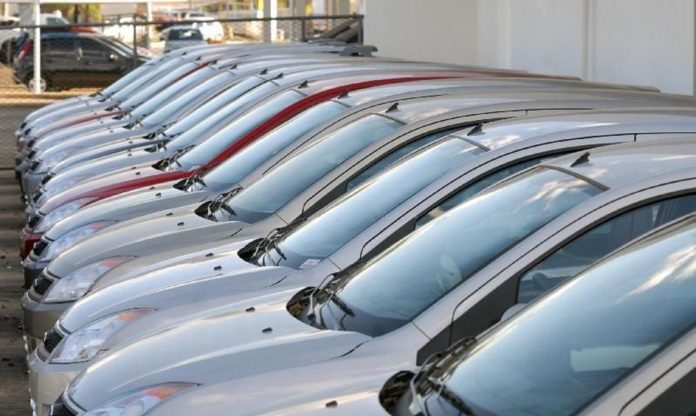 Estoqie de carros dá conta de apenas mais 24 dias de vendas, aponta Anfavea