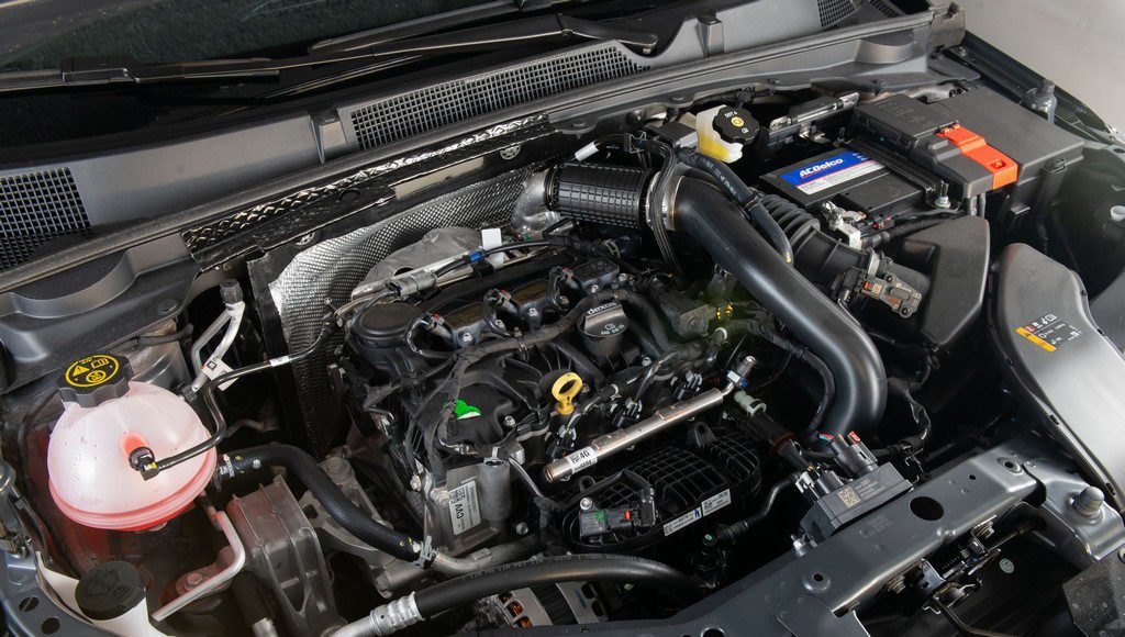 Chevrolet Onix Plus Midnight (3)
