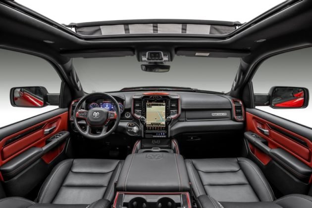 Interior RAM 1500 Rebel