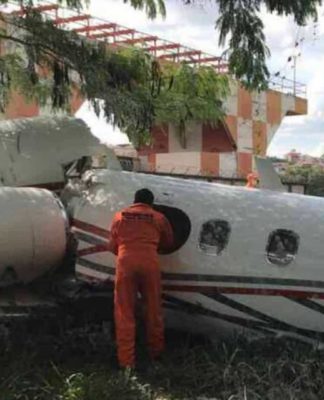Avião sofre acidente do aeroporto da Pampulha em Belo Horizonte