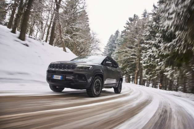qrt-qrt-jeep-compass-e-0060-237265-800x534-1-629x420.jpg