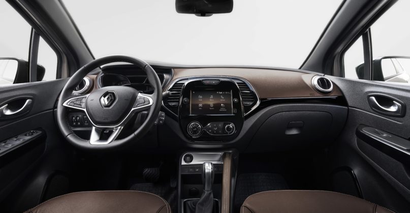 Perto do lançamento, Renault Captur 2022 tem o interior revelado