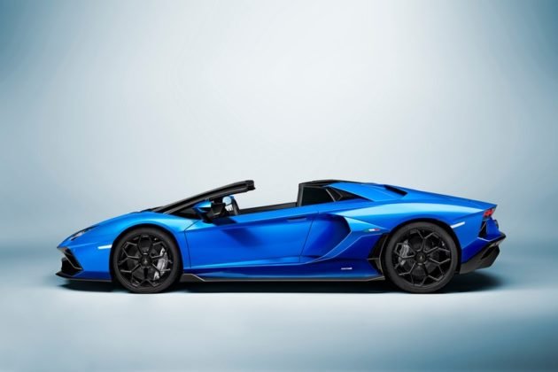 Lamborghini Aventador LP 780-4 Ultimae Roadster