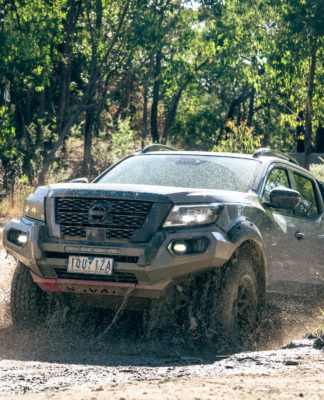 Nissan Frontier ganha versão off-road extrema na Austrália