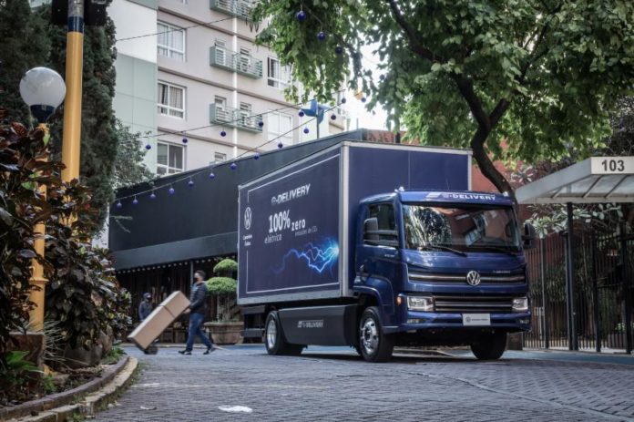 Caminhão elétrico VW e-Delivery chega em versões de 11 e 14 toneladas