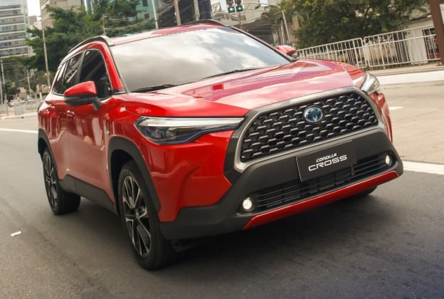 1-toyota-corolla-cross-hybrid-2022-624x420.jpg