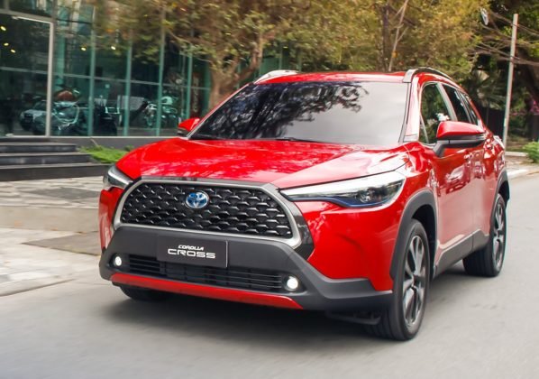 3-toyota-corolla-cross-hybrid-2022-598x420.jpg