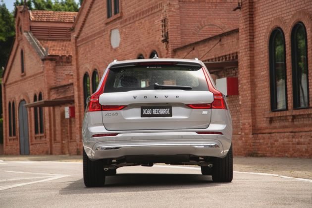 volvo-xc60-recharge-48-630x420.jpg