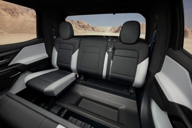 2024-silverado-ev-rst-034-630x420.jpg