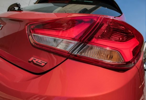 chevrolet-cruze-rs-11-611x420.jpg
