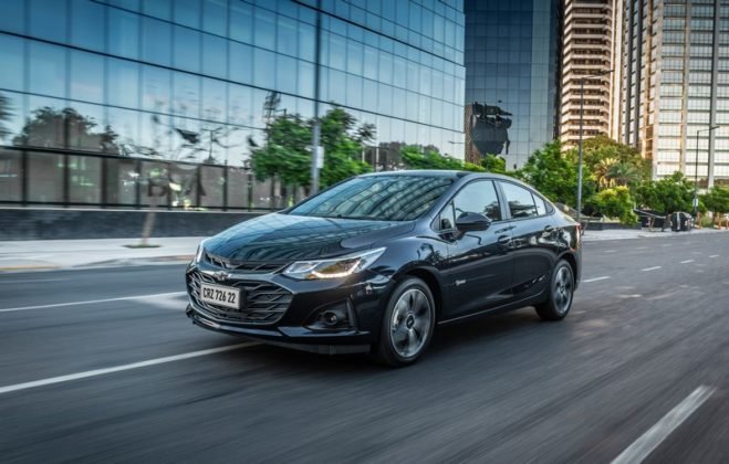 cruze-midnight-01-659x420.jpg