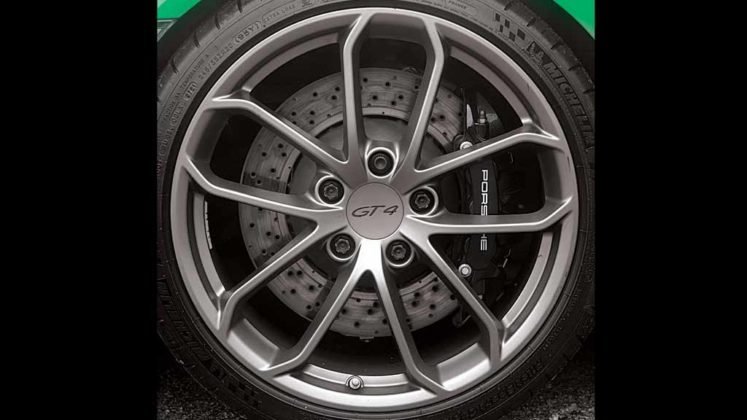 02-porsche-718-cayman-gt4-747x420.jpg