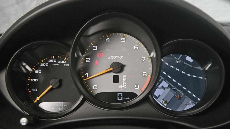 07-porsche-718-cayman-gt4-747x420.jpg