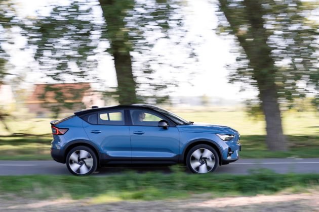 287369-volvo-c40-recharge-fjord-blue-630x420.jpg