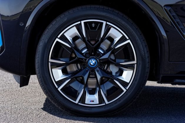 bmw-ix3-8-629x420.jpg