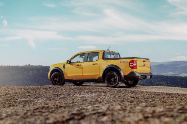 Ford Maverick Lariat FX4 Ford Maverick Lariat FX4