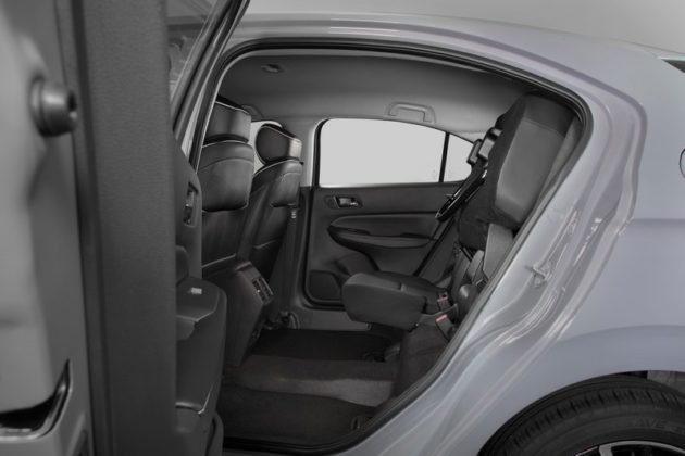 honda-city-hatchback-50-630x420.jpg