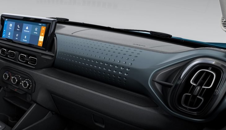 novo-c3-painel-azul-metalico-03-729x420.jpg