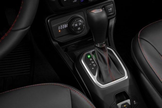 novo-jeep-renegade-trailhawk-29-630x420.jpg