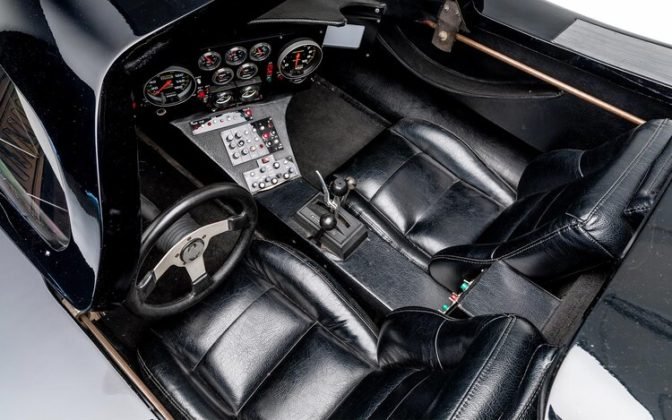 1989-batmobile-interior-672x420.jpg