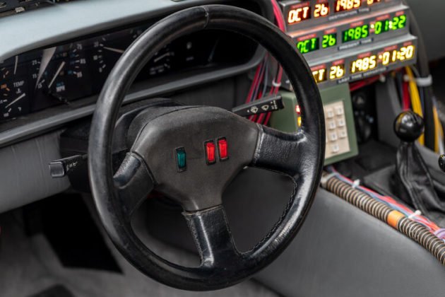 back-to-the-future-steering-wheel-630x420.jpg