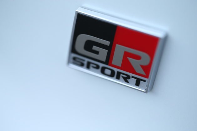corolla-cross-gr-sport-22-630x420.jpg