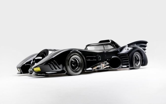 exhibits-batmobile-1-672x420.jpg