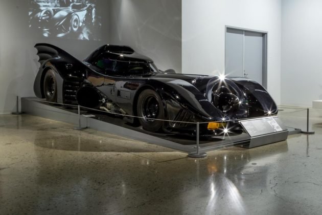 hollywood-dream-machines-batmobile-hero-banner-8-630x420.jpg