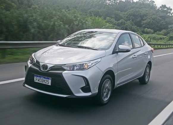 Toyota Yaris Sedan XS