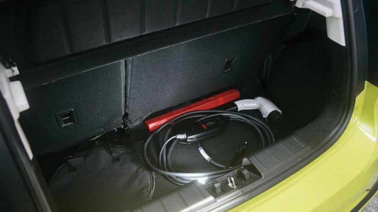 03-jac-e-js1-747x420.jpg