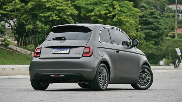 06-fiat-500e-747x420.jpg