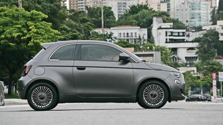 08-fiat-500e-747x420.jpg