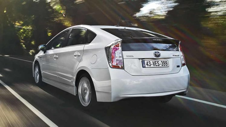 08-toyota-prius-747x420.jpg