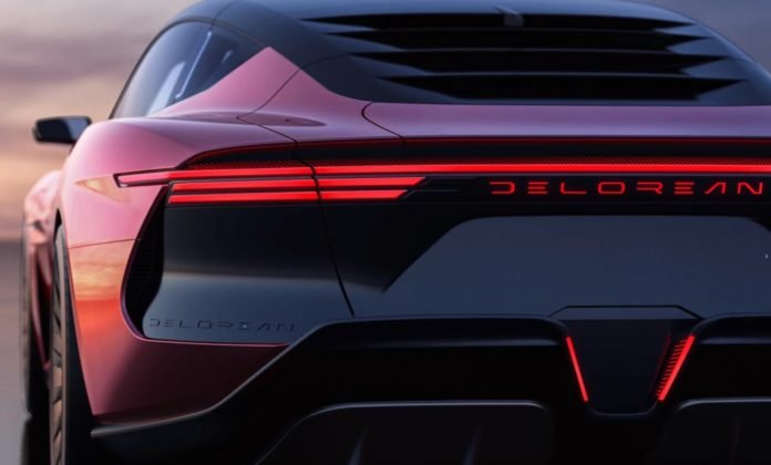 delorean2-696x420.jpg