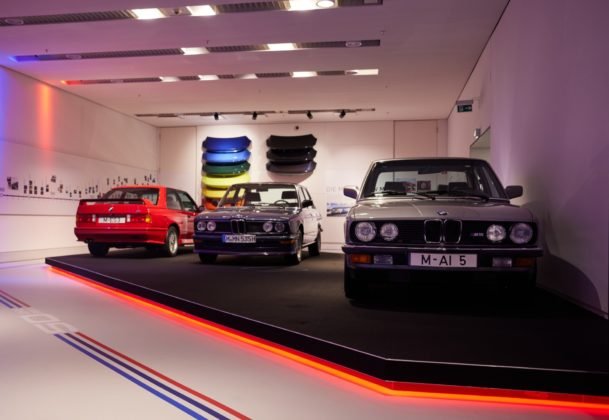 p90465738-lowres-50-years-bmw-m-exhib-e1653572190987-609x420.jpg