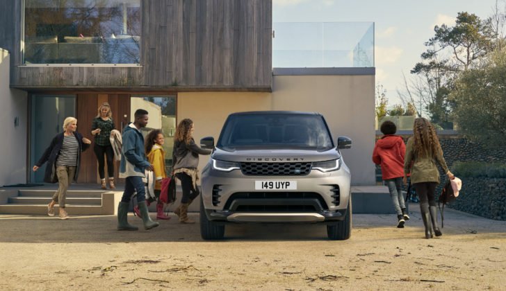 8-land-rover-discovery-2023-metropolitan-visao-frontal-728x420.jpg