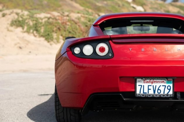 tesla-roadster-2010-10-630x420.jpg