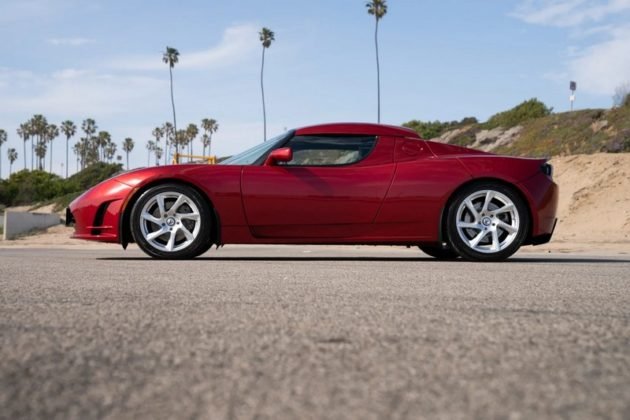 tesla-roadster-2010-4-630x420.jpg