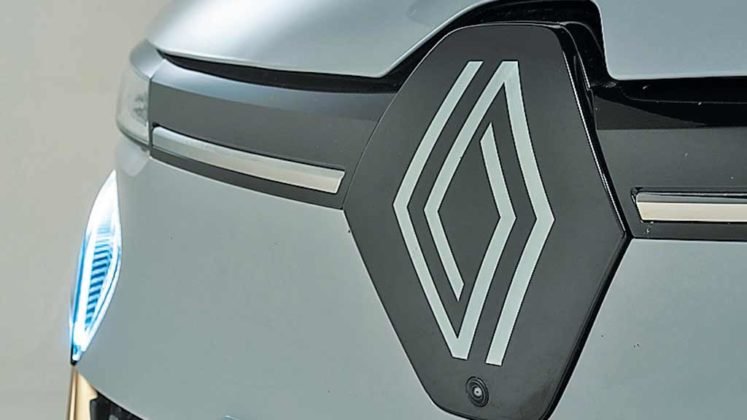 09-renault-megane-e-tech-ev60-iconic-747x420.jpg