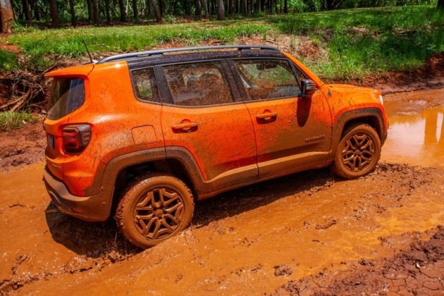 novo-jeep-renegade-trailhawk-13-630x420.jpg